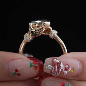 Anillo Art Deco con Diamante Verde Ovalado Cultivado en Laboratorio, Diseño Único, Oro Sólido de 14K, Regalo de Aniversario Sorpresa para Novias - Product Image 4