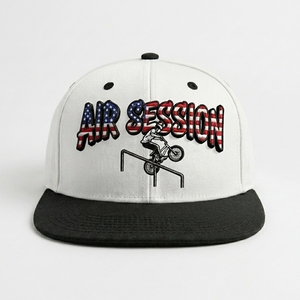 Casquette Snapback Classique Premium à 6 Panneaux et Visière Plate, Couronne Structurée, Broderie de Logo Personnalisé, Fournisseur d'Usine OEM ODM en Gros - Product Image 1