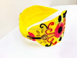 Diadema Acolchada Gris Luminosa de Lujo Hecha a Mano Ecológica con Bordado Metálico para Mujer, Ideal para Novias, Boutiques y Fiestas - Product Image 5