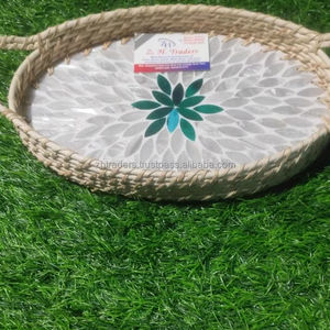 Ensemble de plateau en rotin rond indien fabriqué à la main avec superbe incrustation de nacre Prix abordable pour la présentation à la maison de luxe - Product Image 1