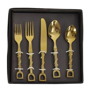Juego de 5 piezas de cubiertos de acero inoxidable, tenedores, cucharas y cuchillo, juego de cubiertos dorados con mangos de diseño ecuestre, caja de regalo de lujo. - Product Image 3