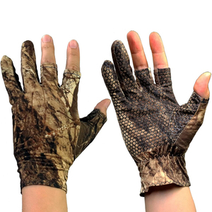 Gants de pêche directement de l'usine pour guides professionnels avec tissu respirant et protection UV – Commandes en gros pour importateurs - Product Image 1