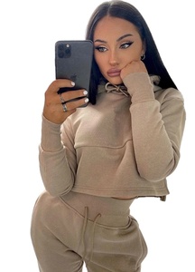 Crop Top Hoodie In Stock Women's Fitness Tracksuit Set Warm Long Sleeve Casual Custom Crop Top Hoodie - Product Image 3