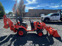 Minipala caricatrice Kubota BX23S 4WD Diesel con retroescavatore per agricoltura e giardinaggio