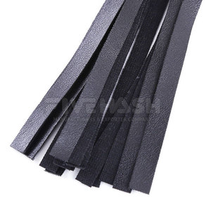Flogger de Cuero Premium con Tiras de Cuero Resistentes, Acabado Suave, Fácil Control, Flogger de Cuero para Uso Diario - Product Image 4