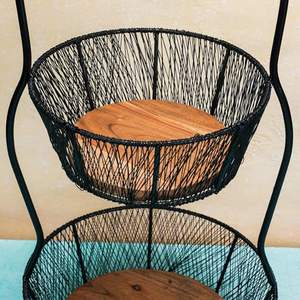 Panier de rangement multifonctionnel géométrique vintage en métal épais et écologique, organisateur durable pour la maison et la salle de bain - Product Image 4