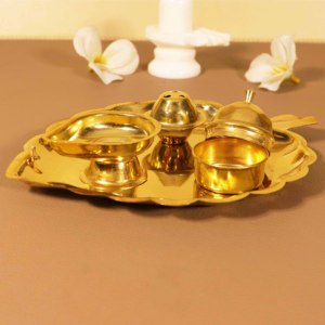 Ensemble de thali en laiton en forme de cœur pour la pooja, avec diya, support pour dhoop et porte-kumkum, pour la décoration de temple domestique - Product Image 4