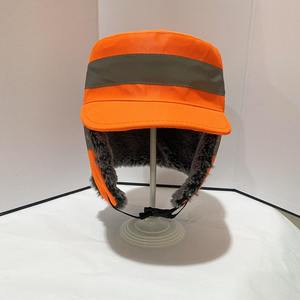Chapeau d'hiver chaud réfléchissant haute visibilité avec cache-oreilles, coupe-vent, doublure en fausse fourrure, pour le sport et la sécurité, unisexe, pour temps froid - Product Image 4