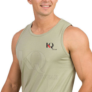 Débardeur décontracté pour homme, conçu pour un confort quotidien, avec tissu léger et écologique à séchage rapide, coupe décontractée, apparence tendance - Product Image 4