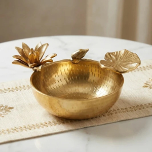 Cuenco Metálico de Estilo Minimalista con Base de Ramas Florales, Acabado Dorado Pulido, Vajilla para Bodas y Hogar, Cuencos Decorativos para Regalo - Product Image 5
