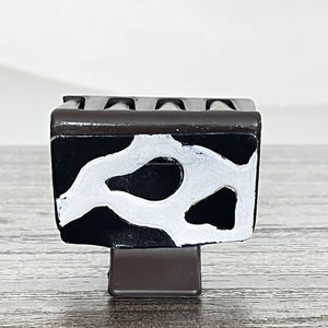 Low Price Handcrafted Genuine Cow Leather Hair Claw <b>Clip</b> Designer Pattern with Engraved <b>Tooled</b> Available Hair <b>Clip</b> for Women's - Product Image 4