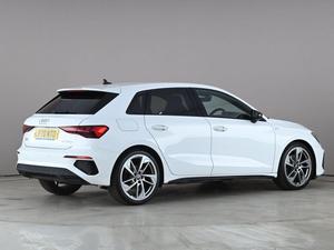 Audi A3 1.5 TFSI 35 Edition 1 Sportback 2020 Usado en Excelentes Condiciones, Euro 6, 5 Puertas - Product Image 4