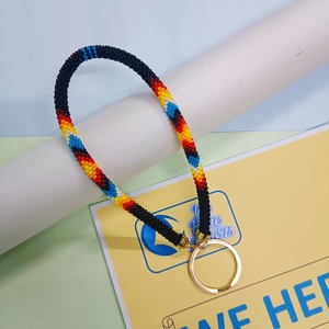 WE HERE EXPORTS Porte-clés de poignet tendance pour femme, fait main, avec perles de rocaille, pierres imitation perle et éléments à insérer pour ongles, cadeau bleu - Product Image 4