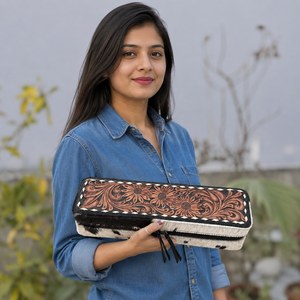 Nouvel Arrivage : Étui de Voyage en Cuir Repoussé à la Main Résistant à la Chaleur avec Poil de Bovin, Idéal pour Lisseur et Outils Capillaires – Organisateur Parfait - Product Image 3