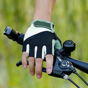 Gants de moto en fibre de carbone avec logo personnalisé, style sportif, pour activités estivales, produit de gros de haute qualité pour l'extérieur, vente chaude - Product Image 5