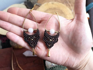 Pendientes Colgantes de Macramé Chapados en Oro Hechos a Mano con Piedra Blanca, Joyería Boho Vintage para Boda, para Mujer - Product Image 3