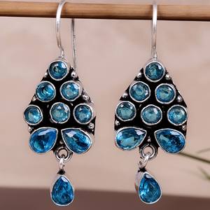 Boucles d'oreilles pendantes en grappe de topaze bleue, en laiton plaqué argent antique, motif floral, style bohème tribal vintage, pour mariage, boucles d'oreilles statement - Product Image 5