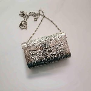 <b>Silver</b> bags for Women's/Girls Brass Metal Vintage Handmade Hand <b>Clutch</b> Purse/Sling Purse for Women (<b>Silver</b>) - Product Image 2