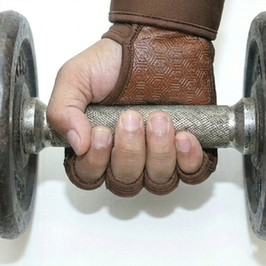 Guantes de Soporte para Muñeca de Alta Calidad Personalizados para Cross Training, Guantes de Gimnasio Antideslizantes con Agarre en la Palma para Levantamiento de Pesas y Entrenamiento Físico - Product Image 5
