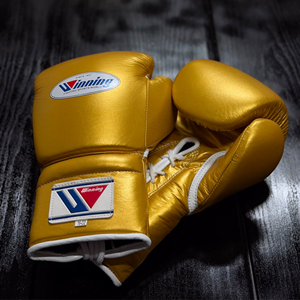 ถุงมือชกมวย MMA ระดับมืออาชีพ สำหรับฝึกซ้อมและแข่งขัน แบบผูกเชือก น้ำหนักเบา ปิดนิ้วเต็มรูปแบบ ทำจากหนังแท้ แห้งเร็ว ระบายอากาศได้ดี - Product Image 4