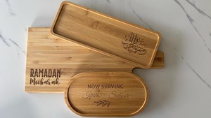 Plateau de service décoratif en bois multi-formes Ramadan Mubarak, parfait pour la table de l'iftar et la décoration intérieure, vente en gros depuis l'Inde - Product Image 6