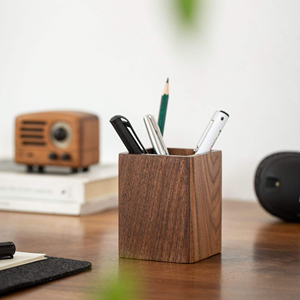 Porte-stylos en noyer, organiseur de papeterie en bois, support à crayons et stylos en bois, artisanat naturel - Product Image 1