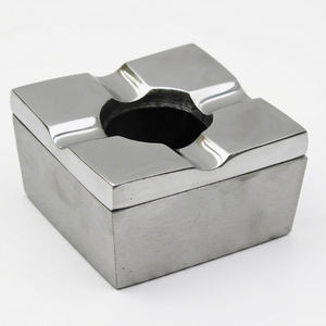 Cendrier carré moderne en métal, sans fumée, pour intérieur/extérieur, en acier inoxydable, pour cigarettes et cigares, vente en gros d'usine - Product Image 1