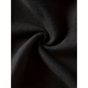 เสื้อฮู้ดดี้ผู้ชายสีดำล้วน ทรงปกติ สวมใส่สบาย ผลิตจากผ้าฟลีซ - Product Image 6