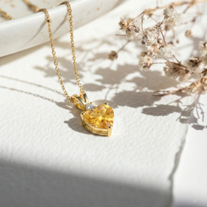 High-End Collarbone <b>Chain</b> <b>Necklace</b> Heart Stone <b>Chain</b> <b>Necklace</b> Luxury Crystal Heart Pendant <b>Necklace</b> Women Fashion Jewelry - Product Image 4