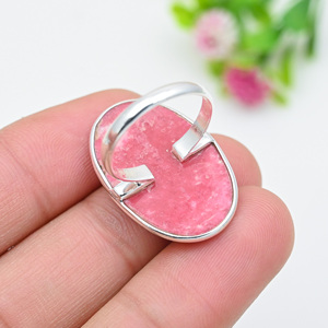 แหวนเงินแท้ 925 ประดับพลอยหลากชนิด ดีไซน์ดั้งเดิมจาก Thulite ขายส่งราคาโรงงาน - Product Image 2