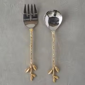 Juego de Ensaladera de Metal Decorativo Contemporáneo para Servir Frutas, Pasta y Ensaladas - Product Image 2