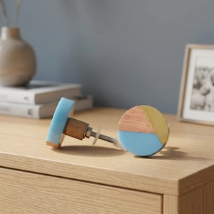 Bouton de meuble rond moderne en bois avec incrustation en laiton bleu et bois pour poignée de tiroir, usage domestique et bureau - Product Image 1