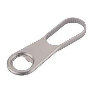 Ouvre-bouteille décoratif en aluminium moulé à la main pour la présentation dans les restaurants et cafés - Product Image 6