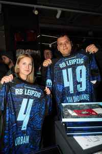 Uniforme de Fútbol Personalizado Soccer Glow Kingdom con Sublimación, Manga Corta, Secado Rápido, Efecto Luminoso Negro Verde Neón - Product Image 5