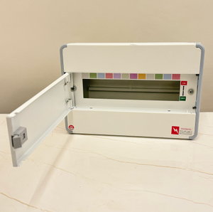 กล่องเบรกเกอร์แบบสองประตู (12 ช่อง) 32A 415V แบบกดล็อค - Product Image 2