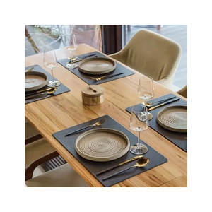 Nappe de table en toile de coton, tissage dense, texture unie, gris foncé, fabricant indien éco-responsable, décoration de table durable, vente au détail et en gros - Product Image 1