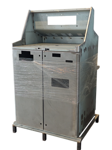 Panneau frontal incliné en acier doux pour armoire HMI de fabrication de tôlerie, pour équipement de contrôle et de surveillance d'automatisation de machines - Product Image 1