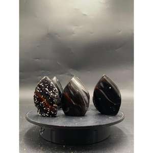 Agnimanite Tektite noire naturelle 4,5-7,5 cm Pierre polie en forme de flamme pour la décoration et la collection - Product Image 2