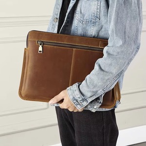 Housse pour ordinateur portable en cuir véritable vintage moderne pour hommes - Housse pour ordinateur portable professionnelle durable et écologique LS-0267 - Product Image 1