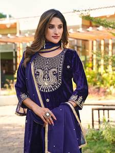 Salwar Kameez de créateur en velours épais pour soirée, orné de perles et de sequins de 3 mm, protection solaire, fentes latérales, toutes saisons - Product Image 2