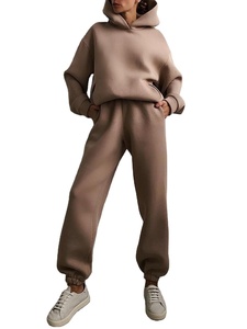 Nuevo Conjunto de 2 Piezas de Ropa Deportiva Informal para Mujer, Camiseta de Manga Corta y Pantalones Cortos de Algodón, Estilo Informal, Ajustado, para el 2026 - Product Image 3