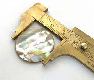 แผ่นเปลือกหอยมุกคุณภาพดีที่สุดสำหรับงานประดิษฐ์เครื่องประดับ แผงตกแต่ง เฟอร์นิเจอร์ และของตกแต่ง - Product Image 1