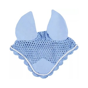 Gorro de ganchillo azul hecho a mano para caballo con ribete blanco y acolchado suave para uso ecuestre, gorro para orejas con color y logotipo personalizados. - Product Image 1