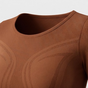 Conjunto Deportivo de Yoga de 2 Piezas para Mujer con Logotipo Personalizado de Alta Calidad, Ropa de Gimnasio Ligera, Diseño de Ropa Deportiva Activa - Product Image 4