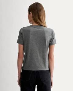 Camiseta de Mujer de Lujo y Calidad Premium, Estilo Urbano STELLAR, Diseño Personalizado, Paquete Técnico, Algodón de Alta Densidad, Manga Corta - Product Image 3