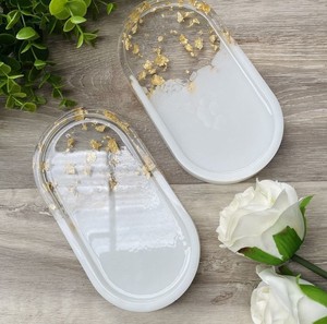 Plateau de service et de rangement en résine époxy tendance 2026, plateau à bijoux et accessoires de salle de bain, plateau de luxe moderne pour la décoration de table - Product Image 1