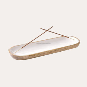 Soporte de palo de incienso de madera de diseño Meena de Color blanco Decoración de lujo para el hogar para fragancia aromática en la casa - Product Image 1