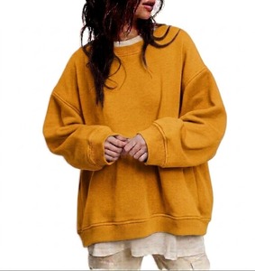 Sweat-shirt en molleton tricoté oversize décontracté pour femme, avec épaules tombantes, appliqués et motif personnalisé imprimé par transfert thermique - Product Image 3