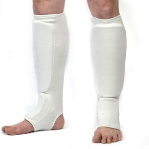 Protège-tibias légers d'arts martiaux – Équipement de protection sportif haut de gamme pour le karaté, le MMA et le kickboxing - Product Image 1