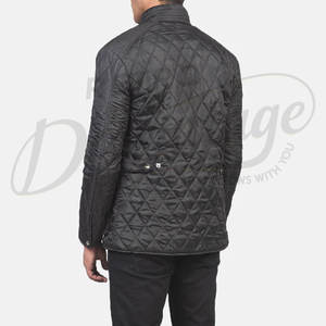 Chaqueta Acolchada Negra Personalizada para Hombre, Corte Entallado, Acolchado de Diamantes, Abrigo de Invierno con Múltiples Bolsillos y Cuello con Hebilla Ajustable - Product Image 2